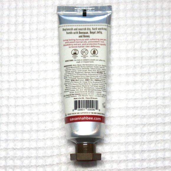 NWT Savannah Bee Company Honey Almond Beeswax and Royal Jelly Hand Cream - Picture 2 of 4